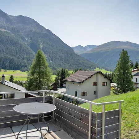 Chesa Pino - 公寓 Madulain