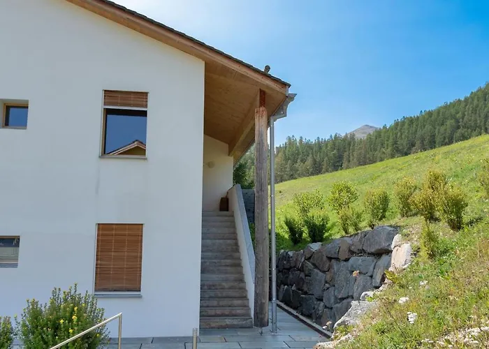 Appartamento Chesa Pino - *